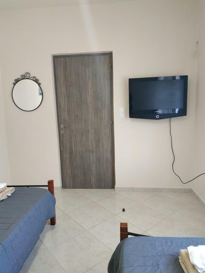 Alexandra Apartment Artemida  Bagian luar foto