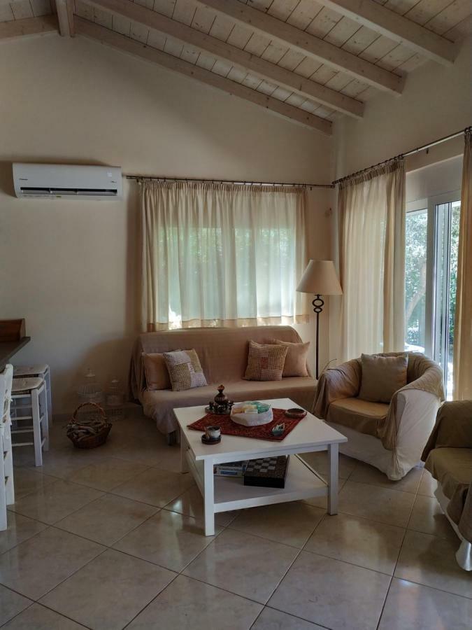 Alexandra Apartment Artemida  Bagian luar foto